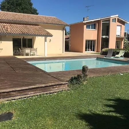 Holiday home Bienvenue Chez Fred & Marine Salleboeuf